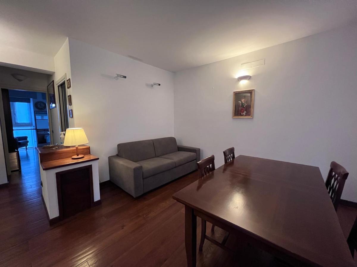 Casa Vacanze Attico Sul Lago Di Lecco, A Due Passi Dal Centro Con Posto Auto Eksteriør billede